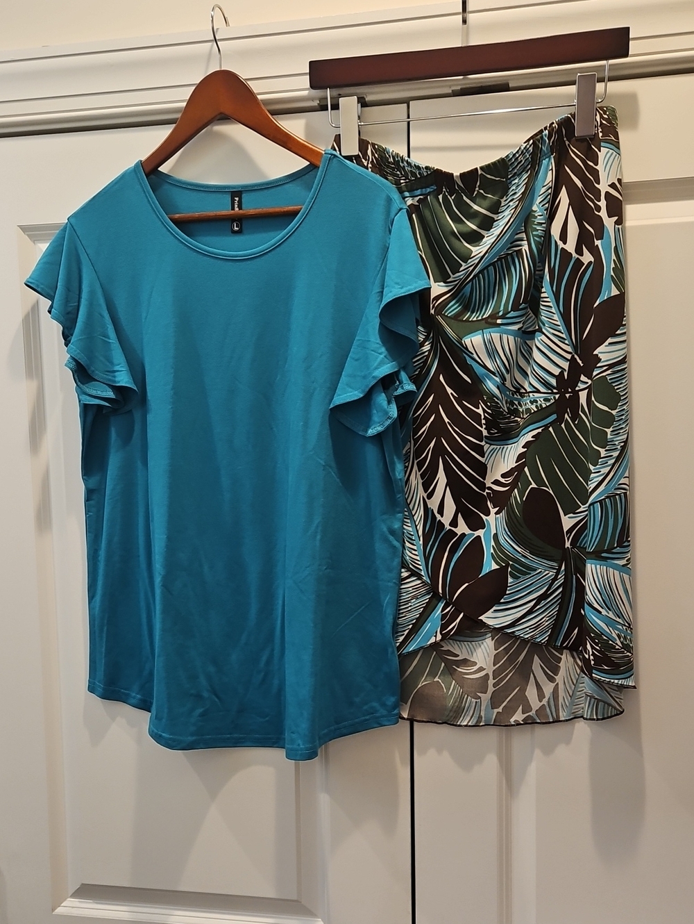 Mock Wrap Tropical Skirt w/Teal Blouse
